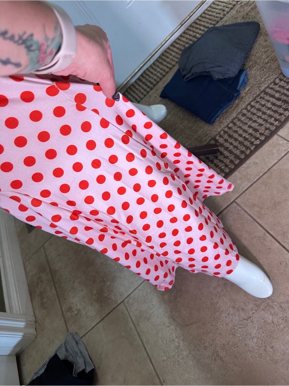 Pink and Red Polka Dot bell
Bottom pants